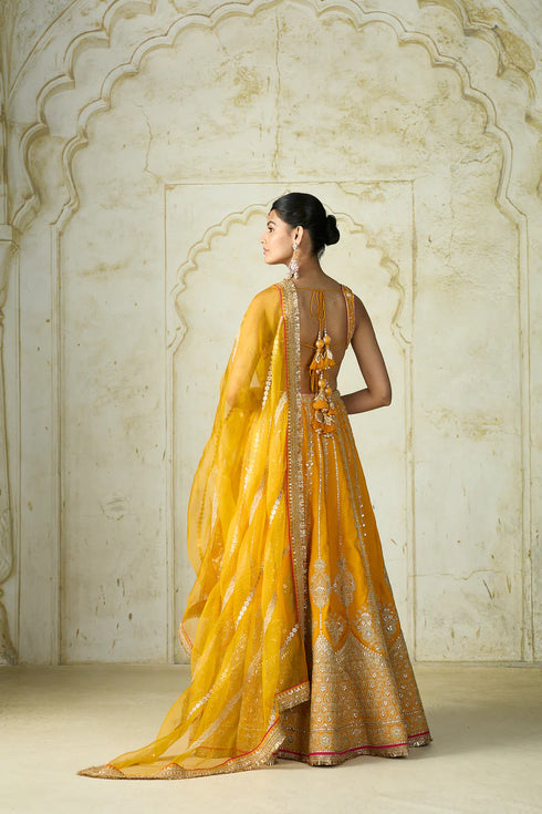 Samia Lehenga Set